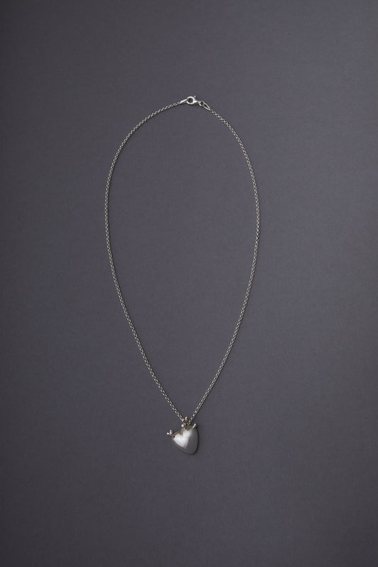 Corazón Necklace