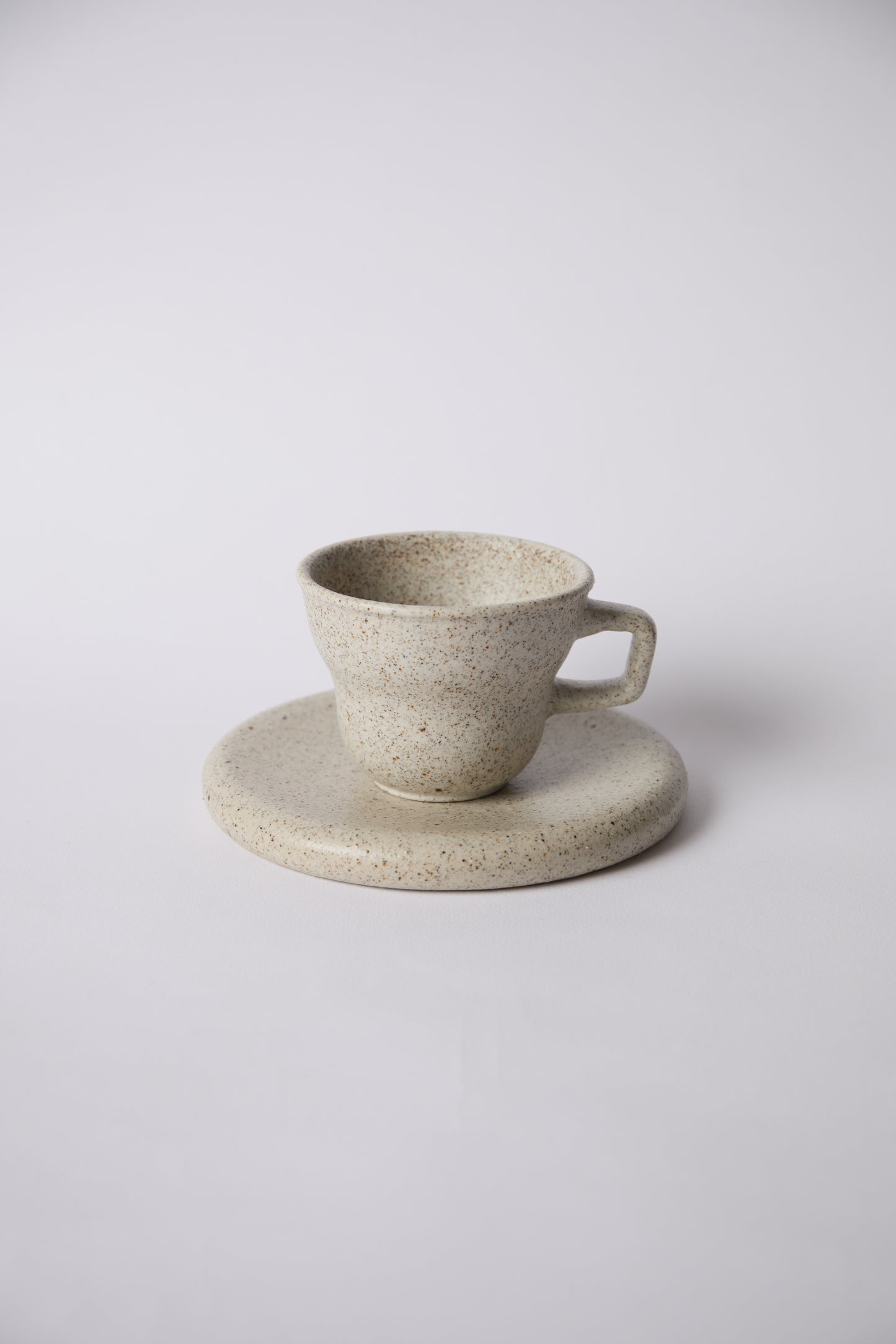 Curved Cup 180ml + Rimless Plate Set