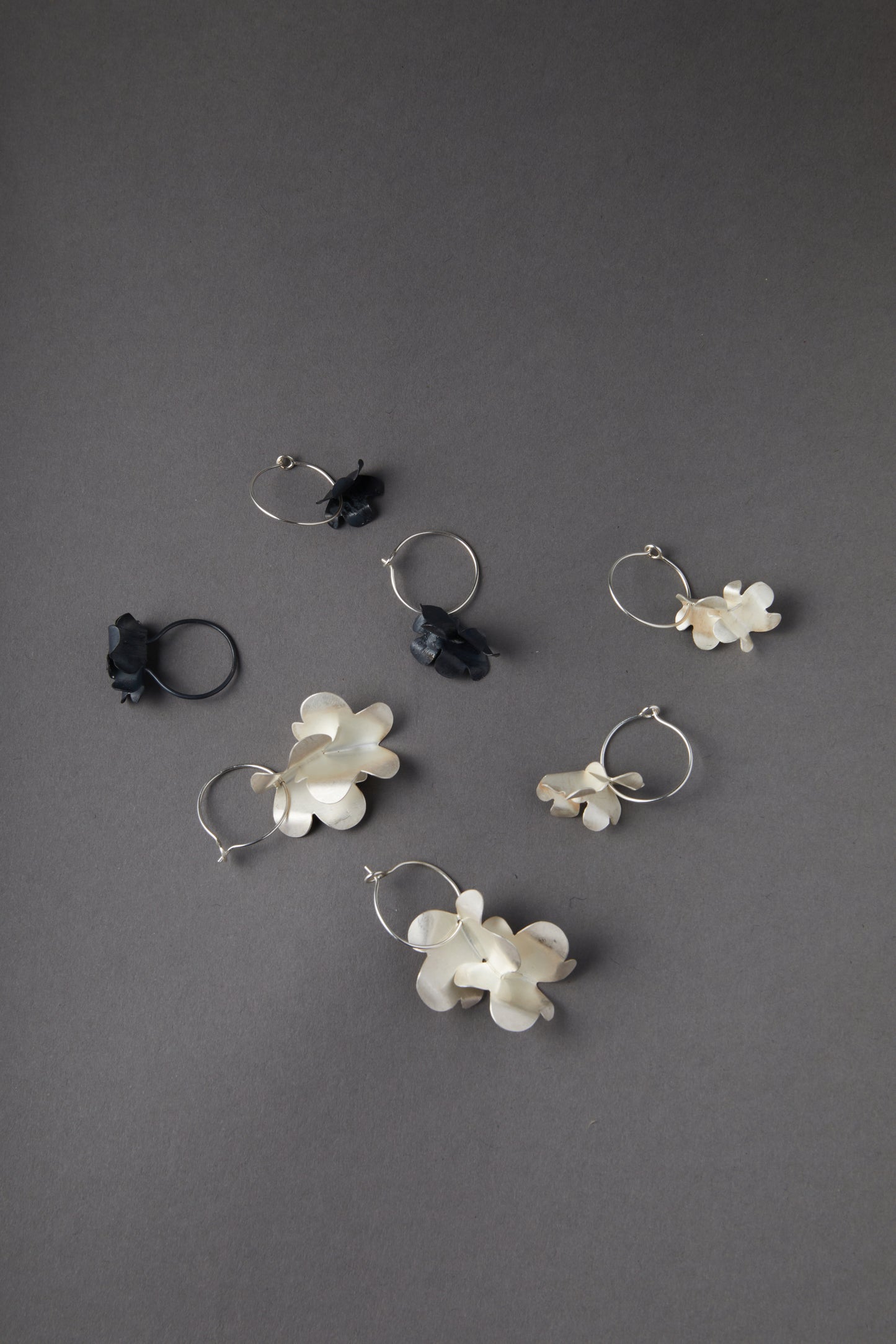 Organza Black Earrings S
