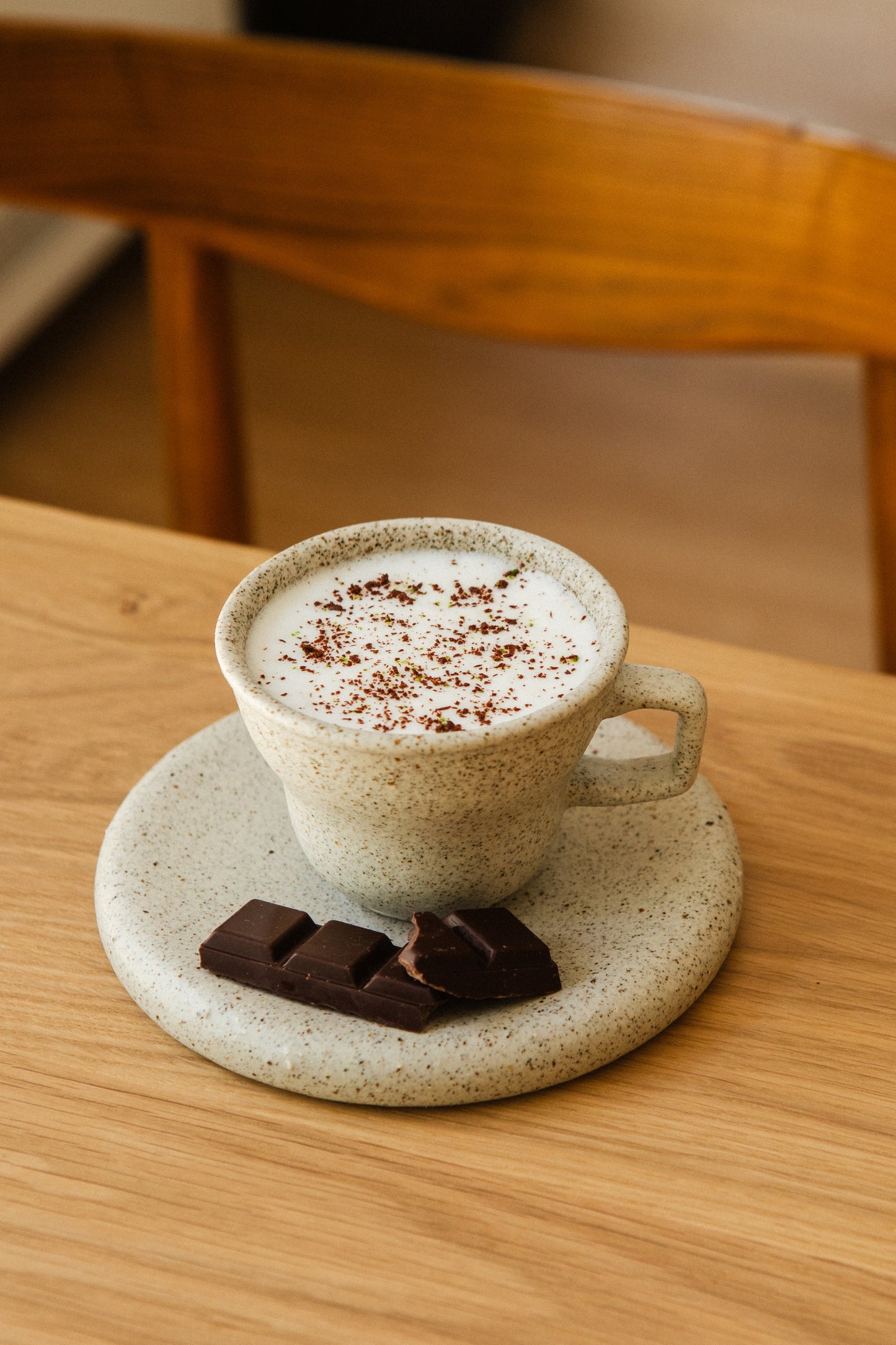 Curved Cup 180ml + Rimless Plate Set